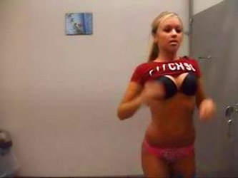 Private Show For Bathroom Ex-girlfriend Video Scandal