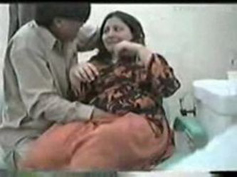 Karachi Doctor Fucking His Patient In Hospital