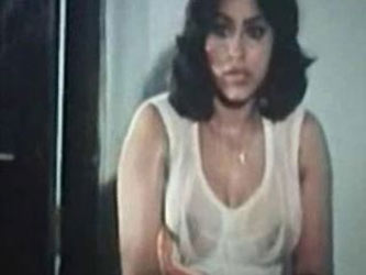 Bollywood Mallu Love Scenes Collection 002