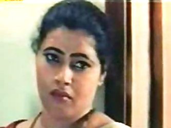 Bollywood Mallu Love Scenes Collection 001