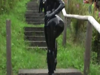 L.anga Uniform Latex