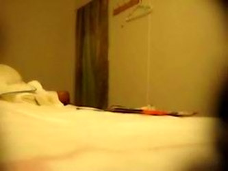 Empregada Me Observando