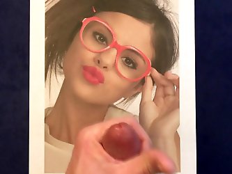 Tribute To Selena Gomez